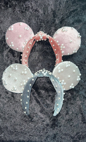 Mickey Pearl Knotted Ears Collection