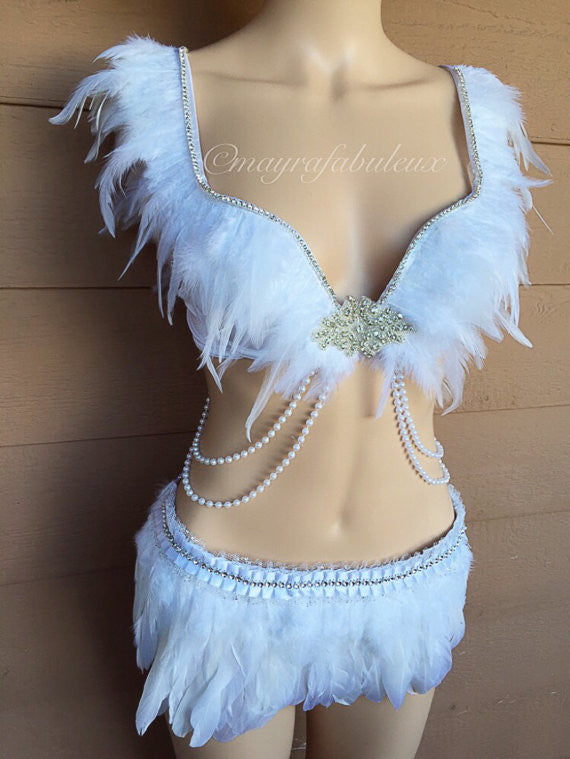 Angel Outfit: Bra and Feather Skirt – mayrafabuleux