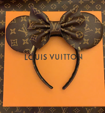 Louis Vuitton White Canvas & Brown Patent Leather Bow