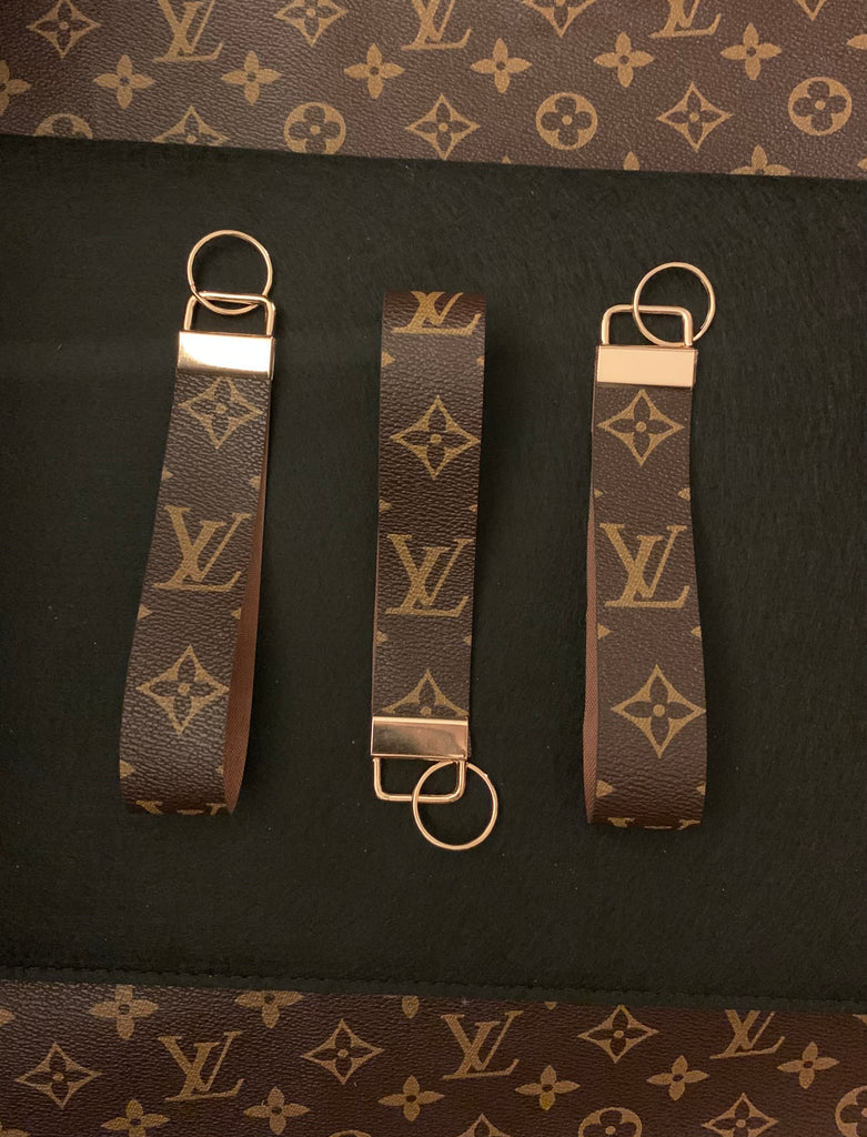 louis vuitton wrist